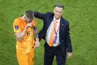 [월드컵] 용병술 빛났지만…마지막 무대 마친 네덜란드 판할 감독
