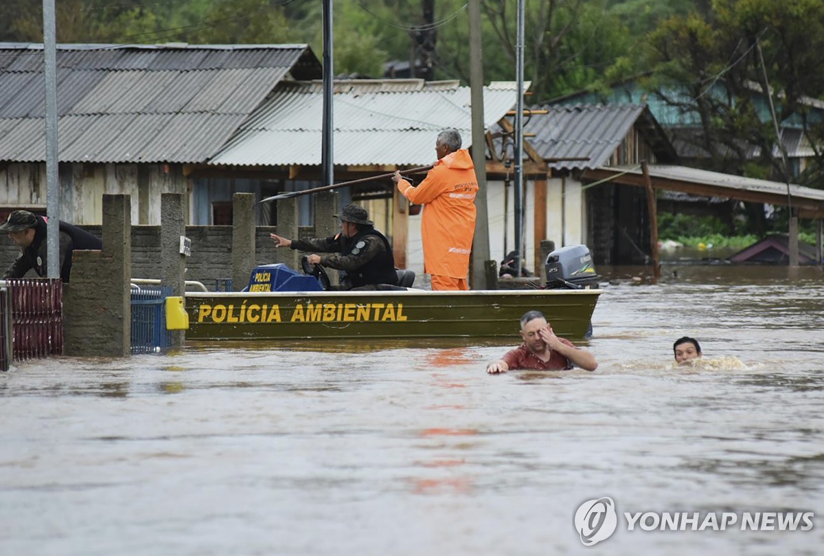 온대성저기압으로 인해 홍수가 발생한 브라질 남부 지역