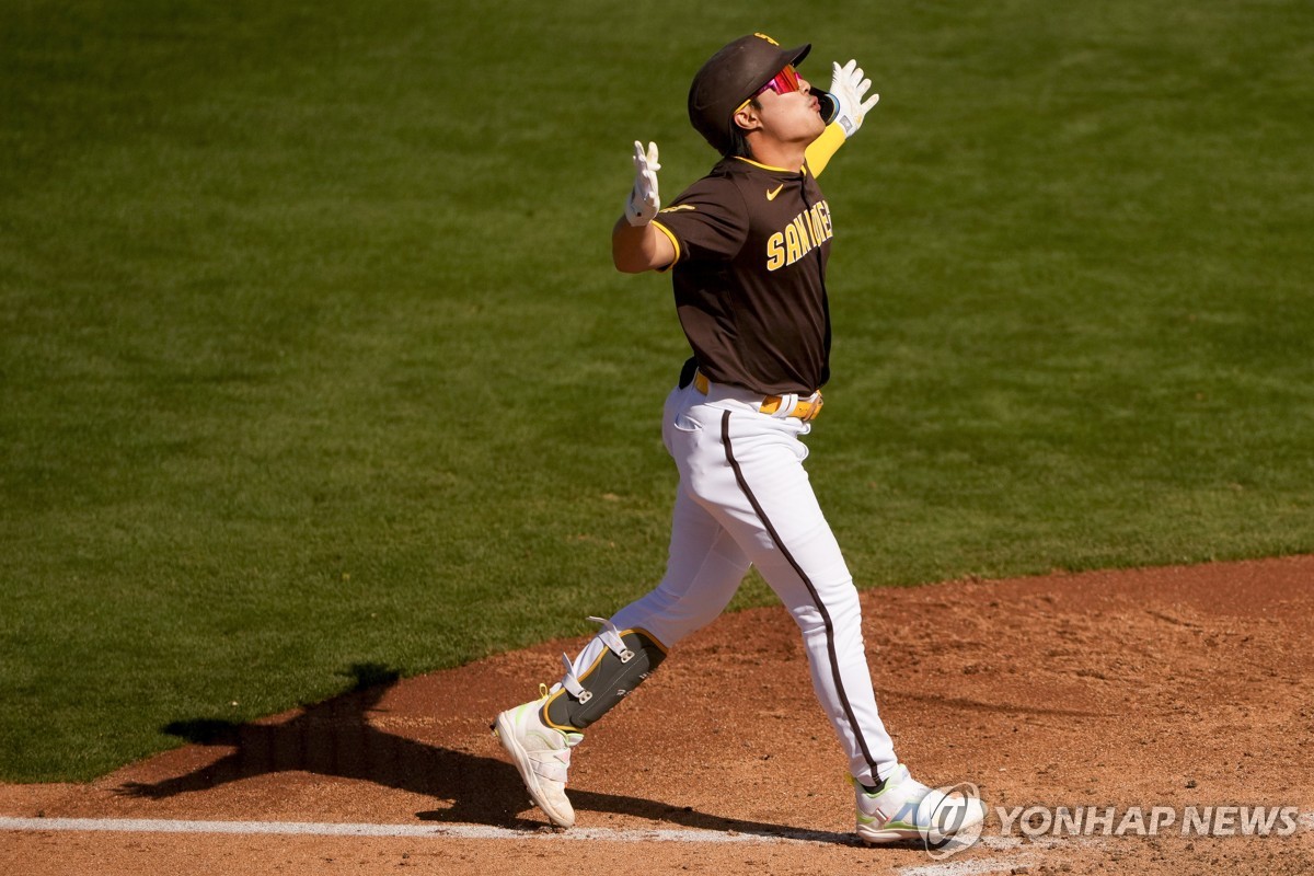 Jung Hoo Lee Scouting Report: Meet The New Giants Outfielder — College  Baseball, MLB Draft, Prospects - Baseball America