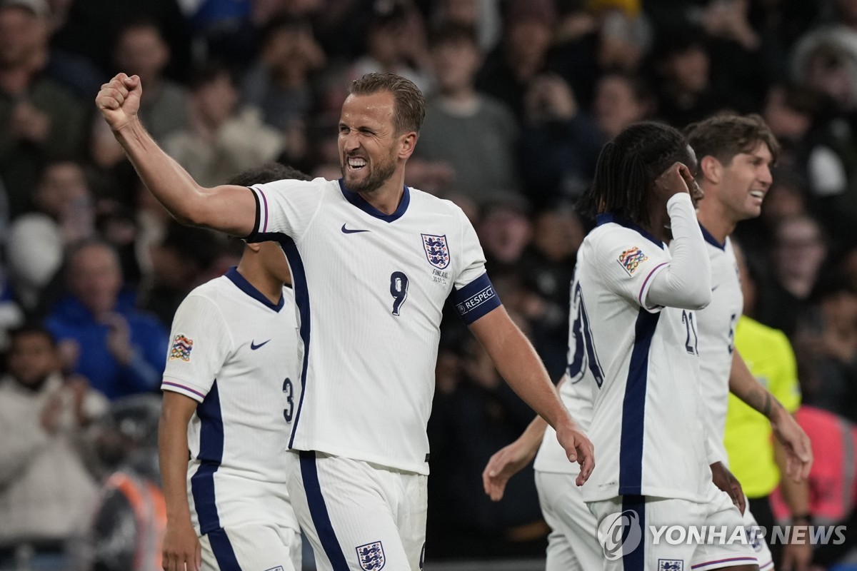 케인, A매치 100경기 자축 멀티 골…잉글랜드, 핀란드 2-0 격파