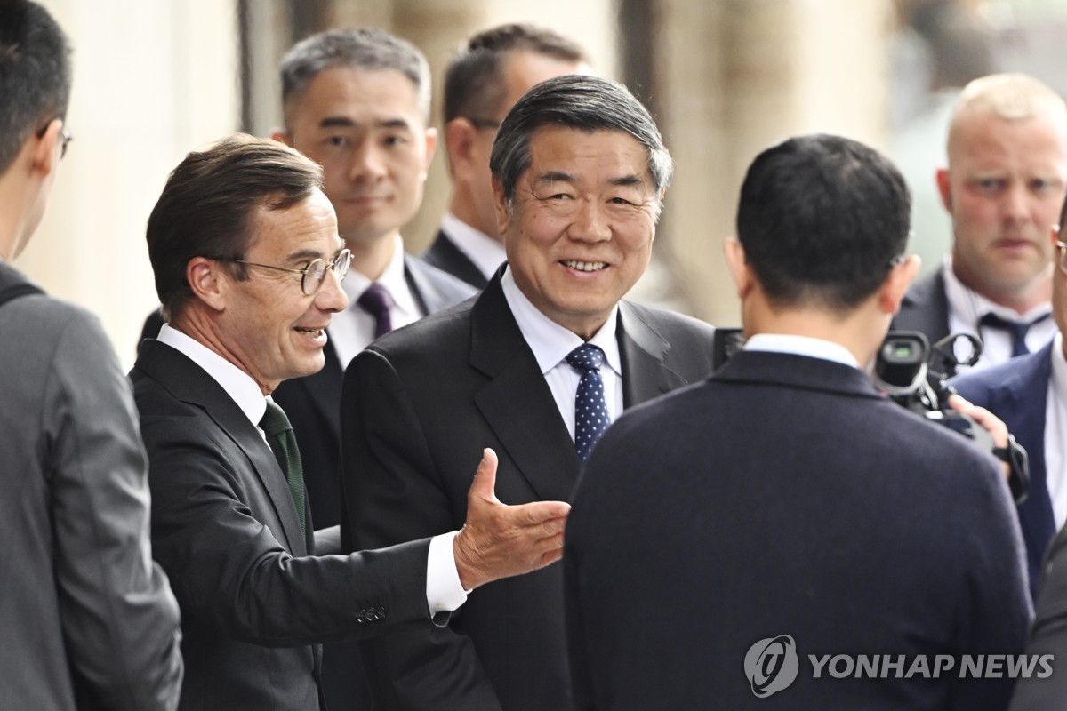 [속보] "미중 대표단, 스톡홀름서 새 무역협상 시작"…