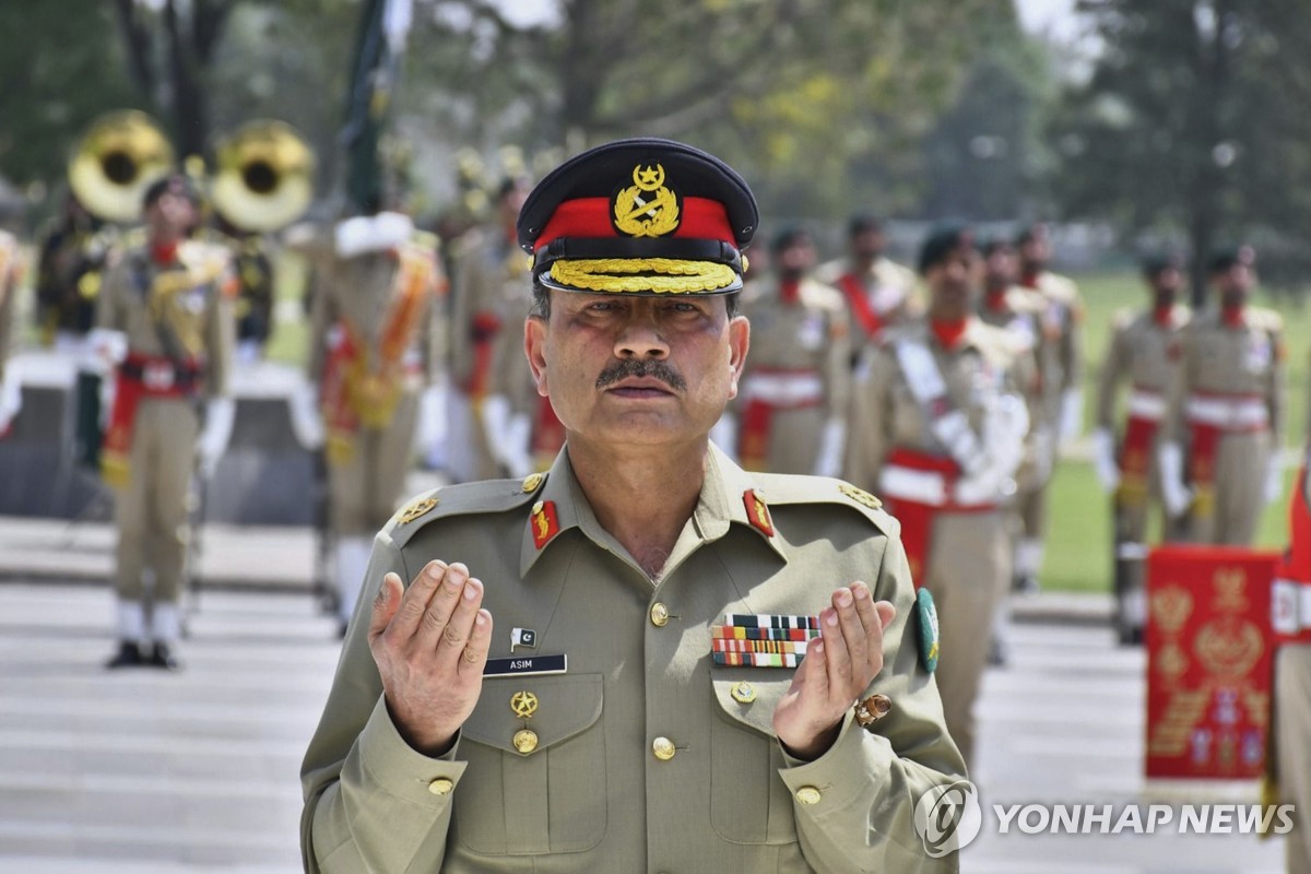 아심 무니르 파키스탄 육군참모총장