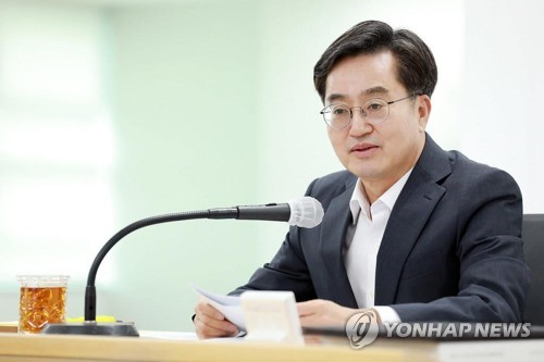 김동연 경기지사 '비서 부정채용' 의혹 무혐의 처분받아