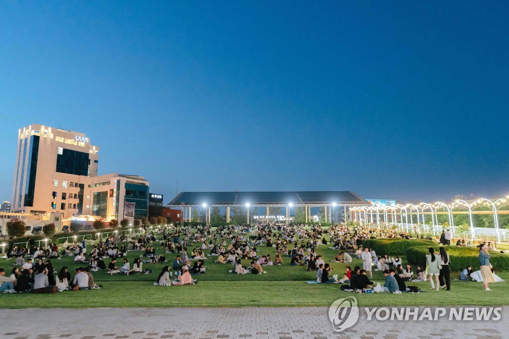 국립아시아문화전당 하늘마당
