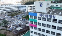 "술 자주 마신다"며 동생 때려 숨지게 한 60대 징역 4년