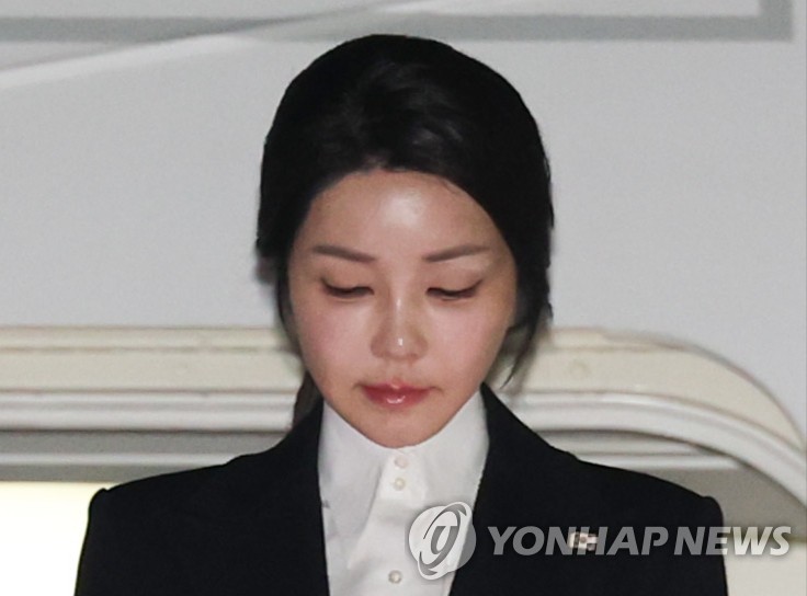 김여사 비서 샤넬 교환에 85만원 추가결제…"건진이 차액 보전"(종합)