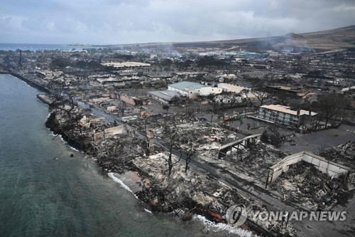 "산으로 갈까봐 사이렌 안울려" 변명한 하와이 재난책임자 사임