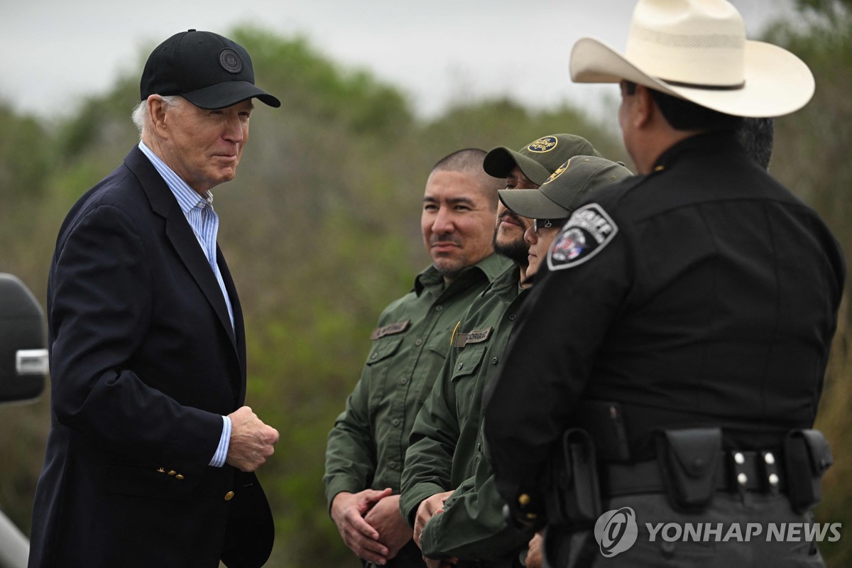 텍사스 브라운스빌 국경 지대 방문한 조 바이든 미국 대통령