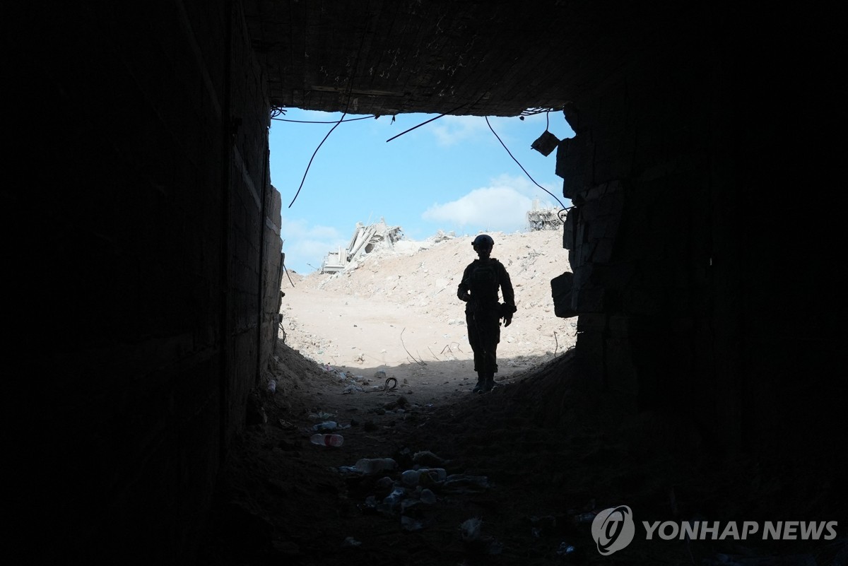 이스라엘군이 가자지구에서 발견한 한 땅굴 입구