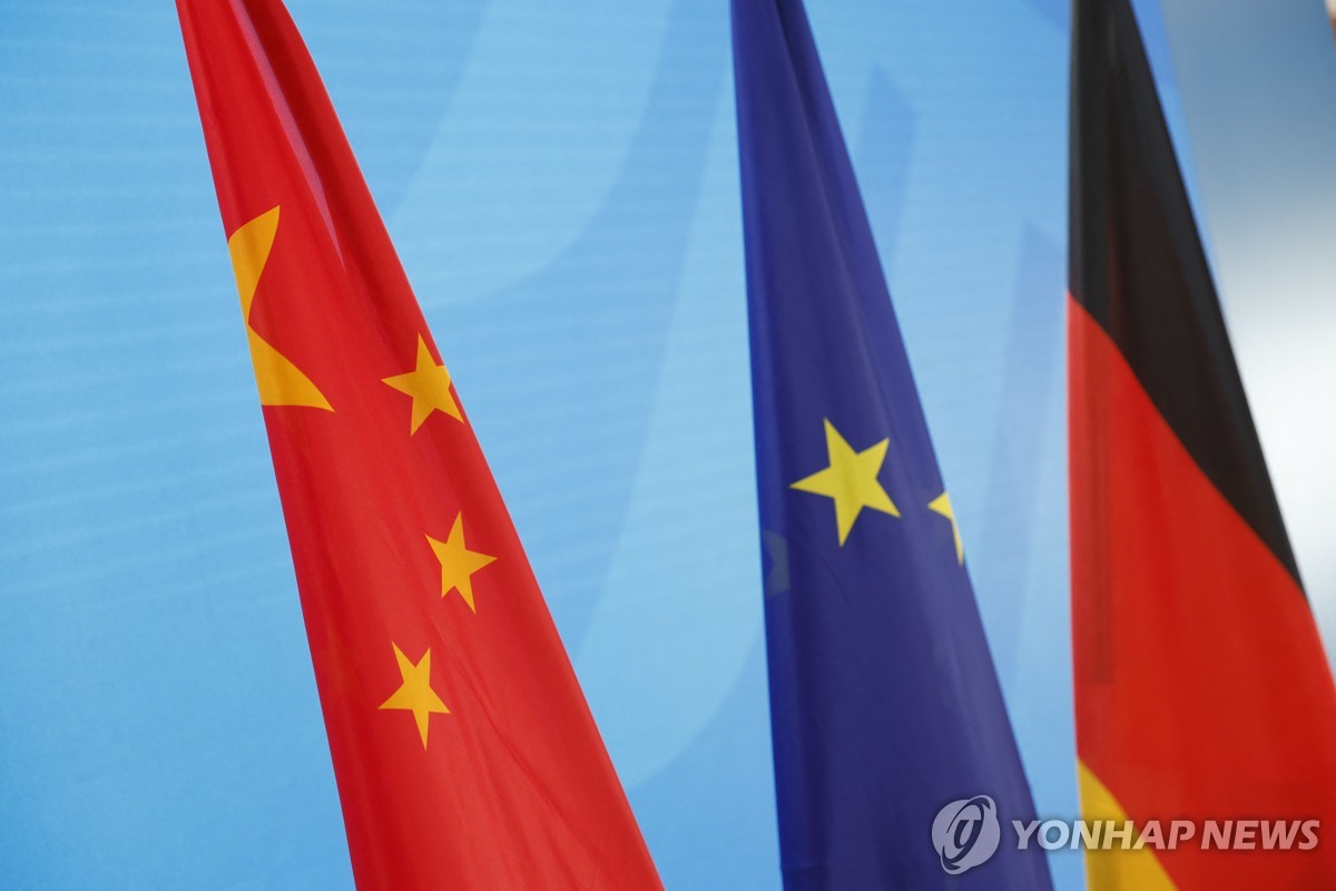 독일총리, 中왕이 만나 "중국과 공정무역 촉진 원해"
