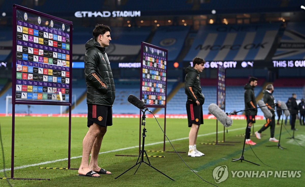 EPL 중계도 미국식으로?…경기 중 교체선수 인터뷰 등…