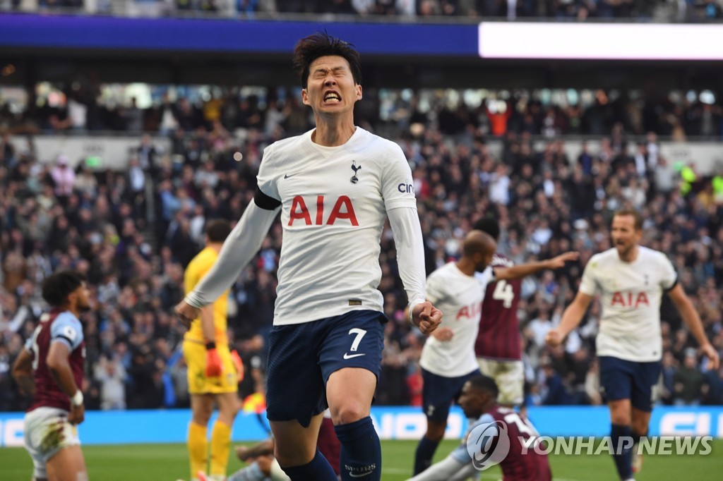 In this EPA photo, Son Heung-min of Tottenham Hotspur celebrates after setting up a goal against Aston Villa during the clubs' Premier League match at Tottenham Hotspur Stadium in London on Oct. 3, 2021. (Yonhap)