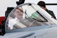 독일 총리 "유로파이터 전투기 20대 추가 구매"