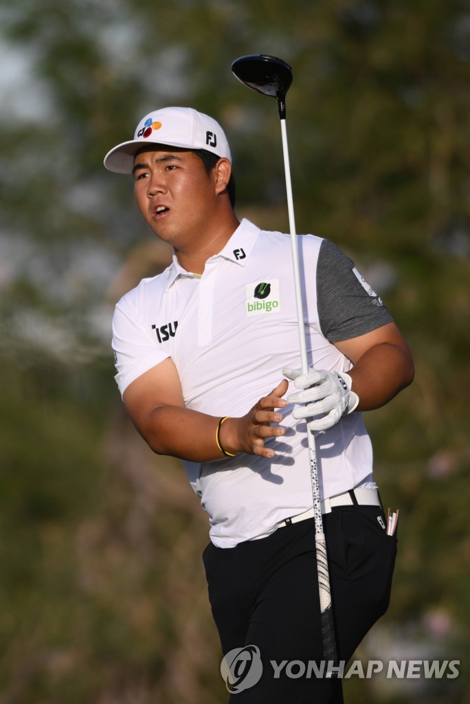 In this Getty Images photo, Kim Joo-hyung of South Korea tees off on the 18th hole during the final round of the Shriners Children's Open at TPC Summerlin in Las Vegas on Oct. 9, 2022. (Yonhap)