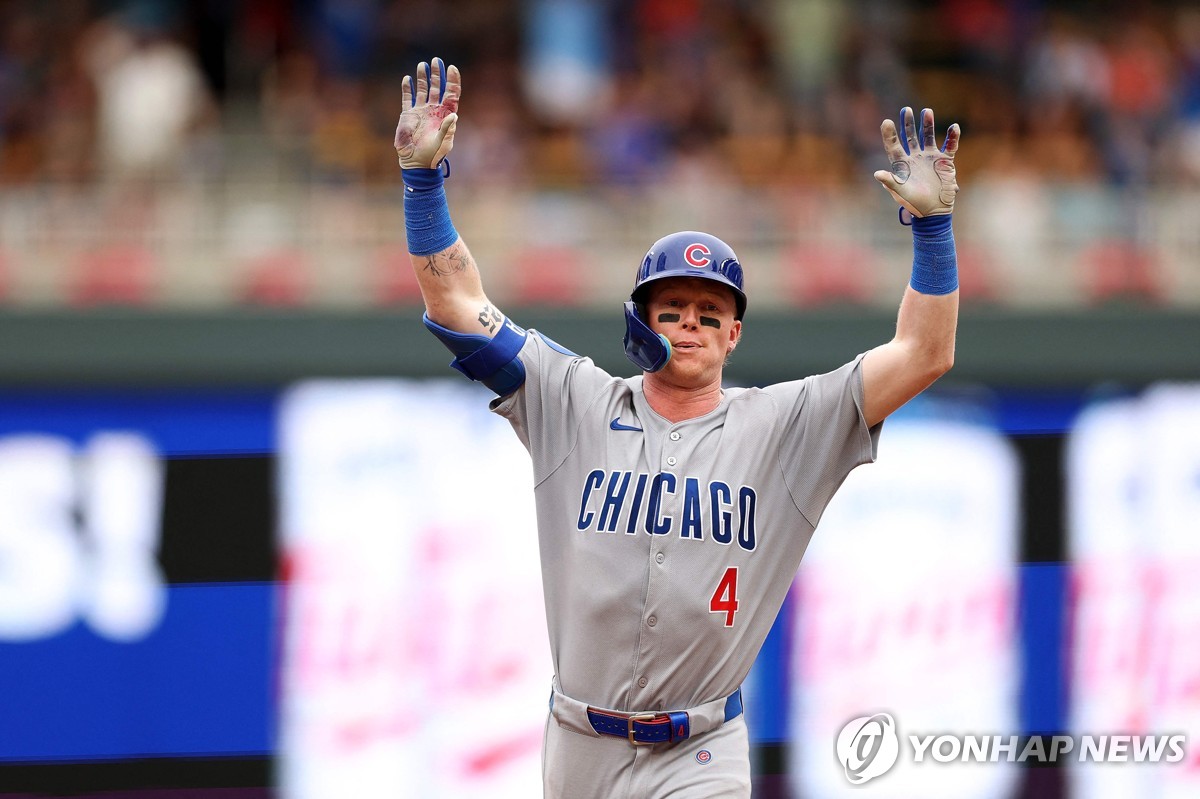 크로암스트롱, MLB 사상 세 번째로 전반기 25홈런-25도루 달성