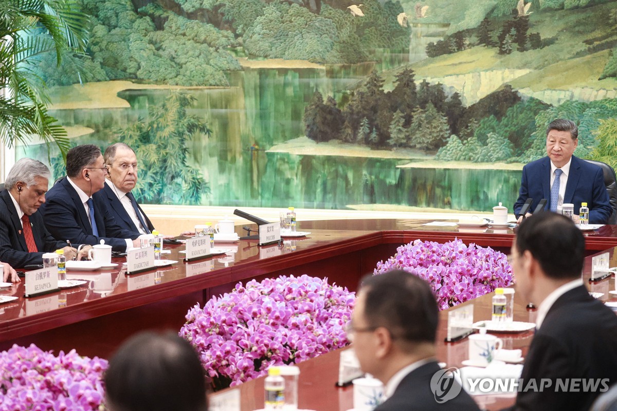 시진핑, 러 외무와 회동 "중러 발전·안보이익 잘 지켜야"(종합) 관련 이미지2
