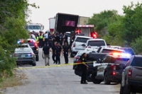 미 국경의 비극…땡볕 속 트레일러서 시신 46구 발견