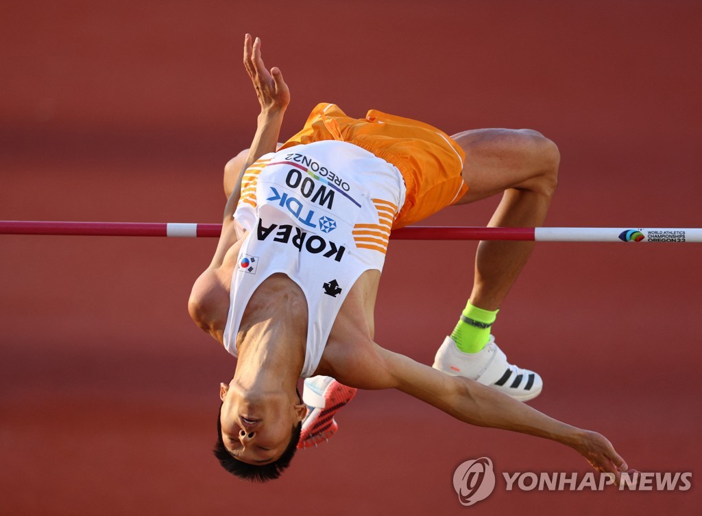 In this Reuters file photo from July 18, 2022, Woo Sang-hyeok of South Korea competes in the men's high jump final at the World Athletics Championships at Hayward Field in Eugene, Oregon. (Yonhap)