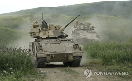 미군 전기차 확대에 공화 하원의원들 "검증 안 된 기술" 반대