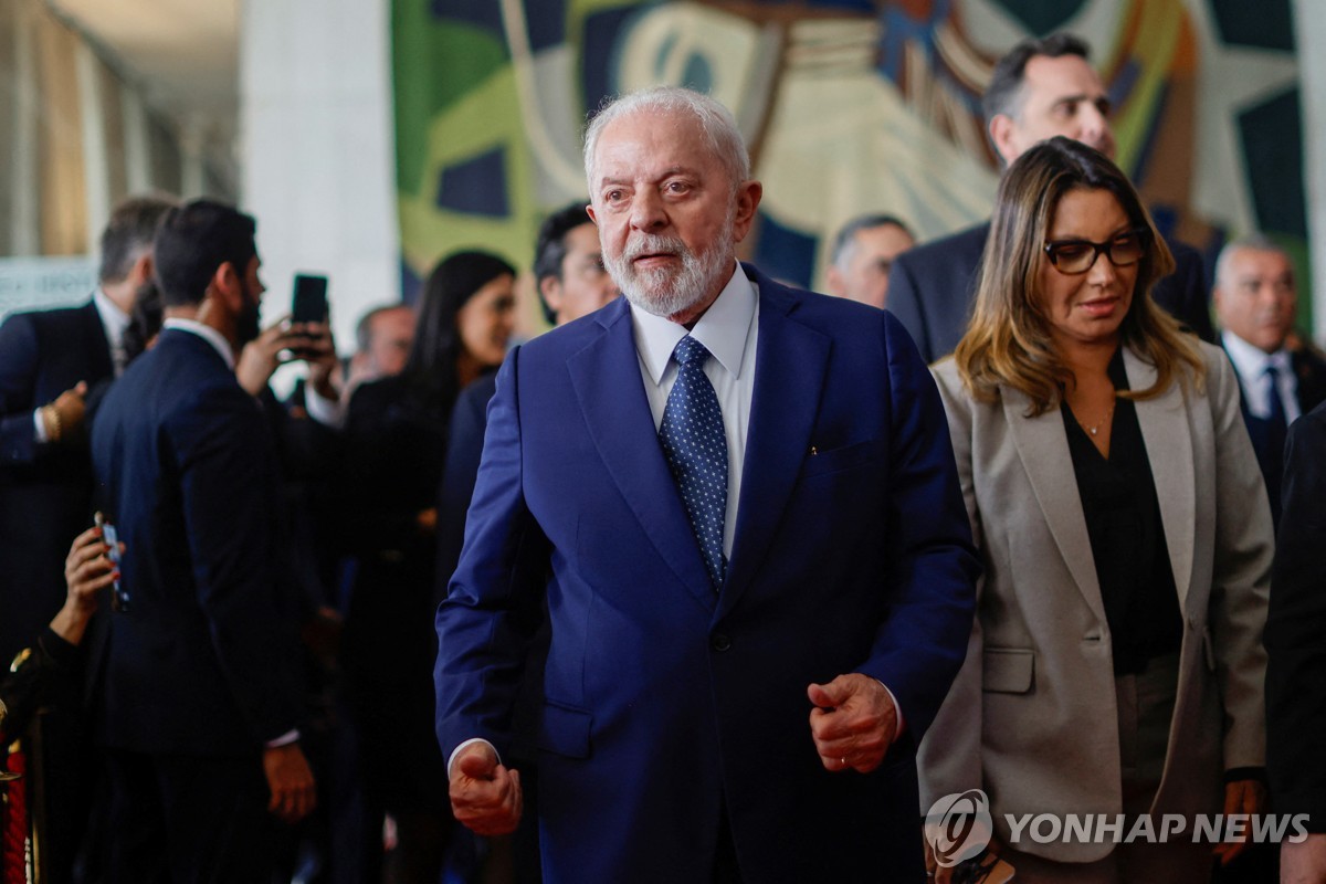 민주주의 승리 기념행사 참석하는 룰라 대통령