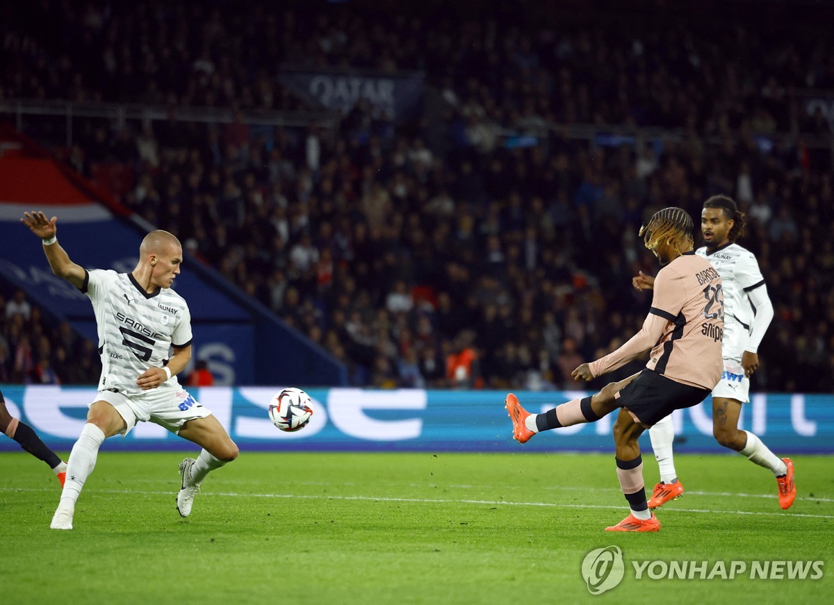 PSG 바르콜라의 선제 골 장면