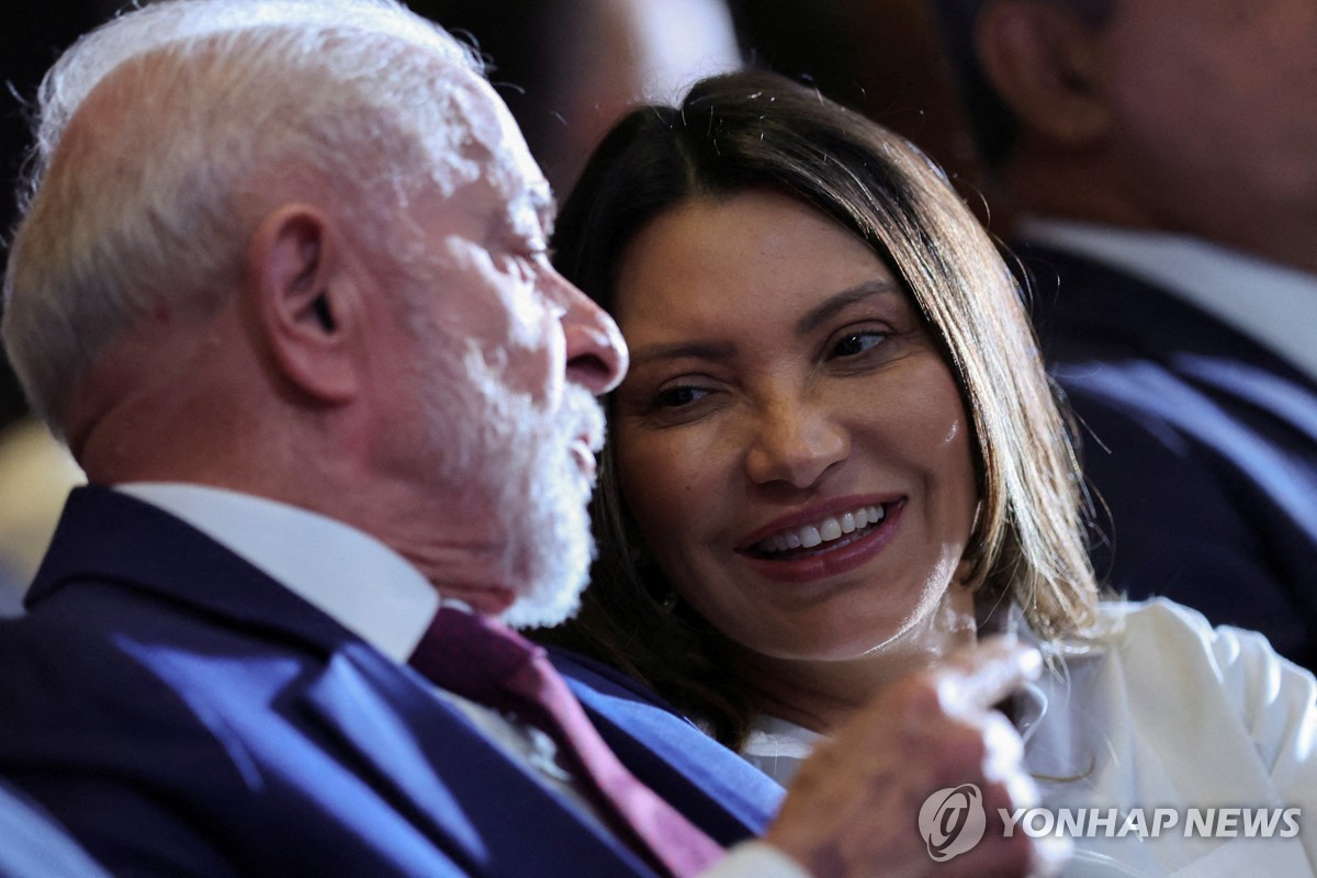 브라질 룰라 대통령과 대화하는 영부인 다시우바 여사