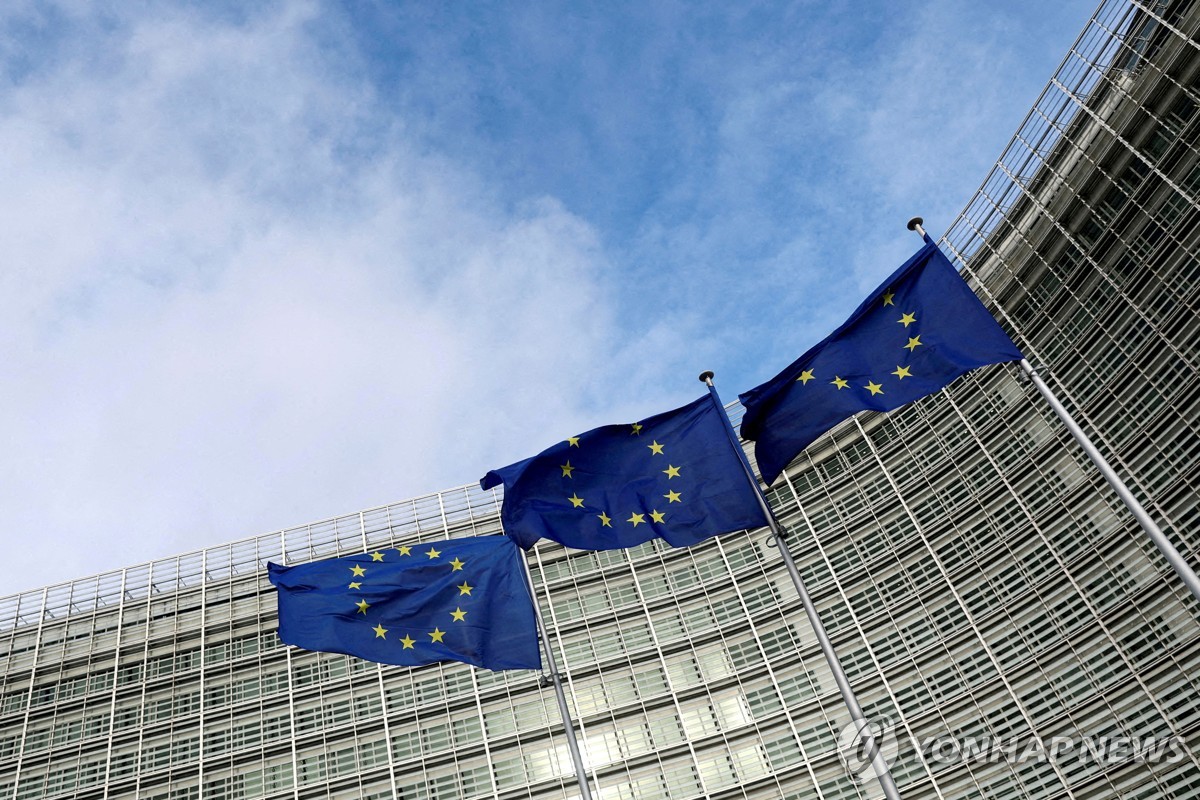 EU, 트럼프발 무역전쟁 속 외국 기업 불공정 조사 확…