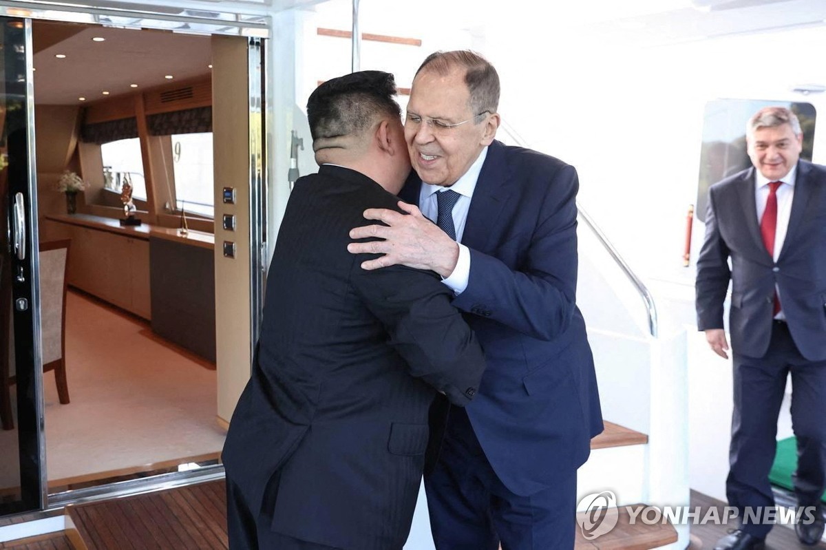 北에 공관 못여는 유럽…"北, 러와 밀착에 유럽과 관계…