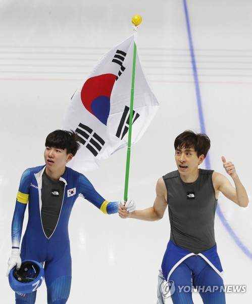 평창올림픽 당시 이승훈(오른쪽)과 정재원