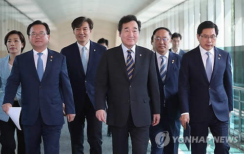 이르면 내달 개각 단행…조국, 법무장관 입각설