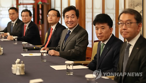 이총리, 은행장들에 "법제도 정비 더 할 건 없는지 제안해달라"(종합)