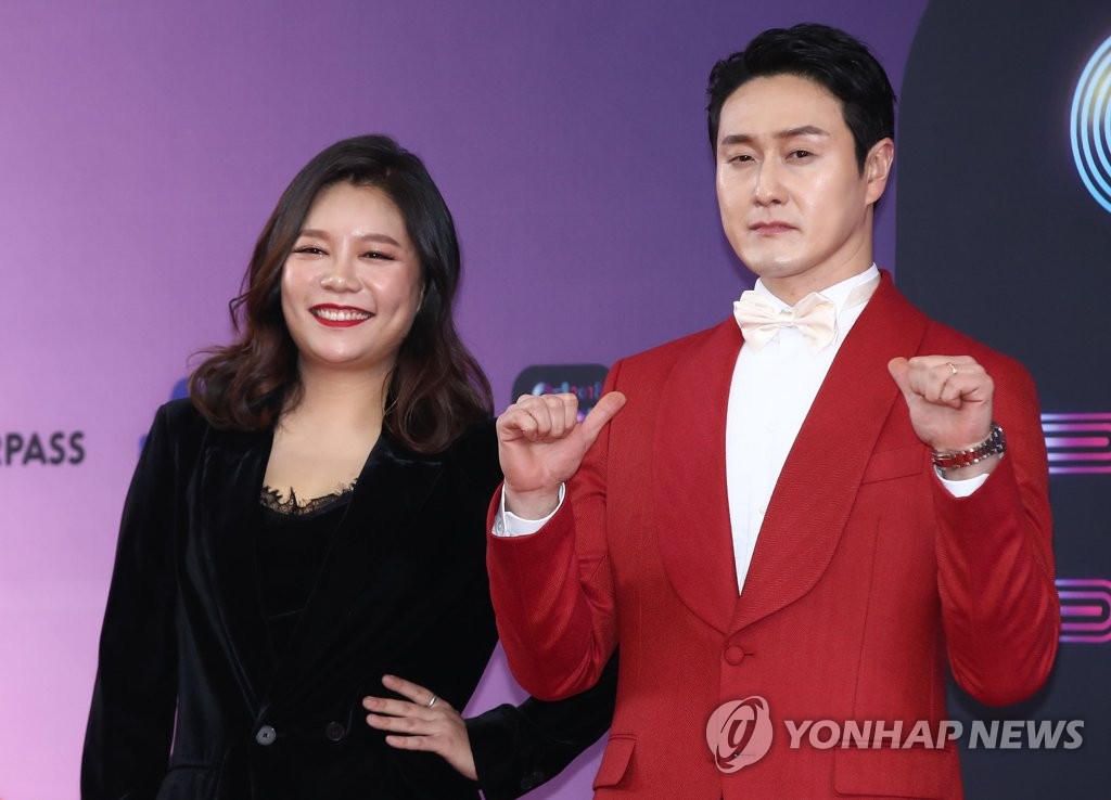 S Korean Comedians Lee Hyun Jung And Kim Won Hyo Yonhap News Agency