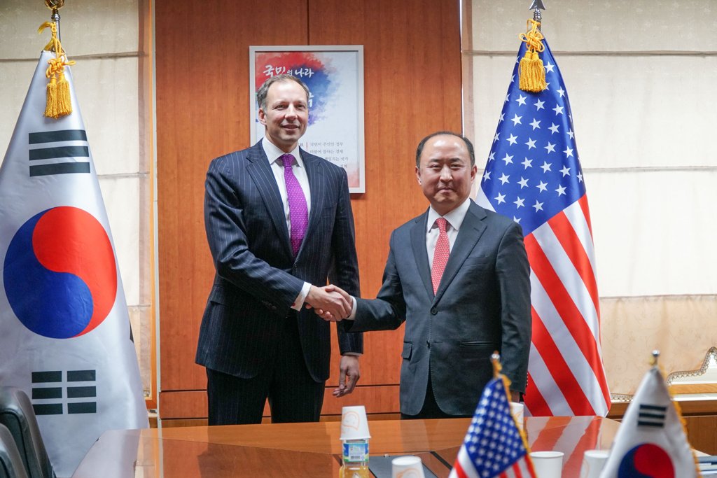 Senior officials of S. Korea, U.S. discuss energy cooperation
