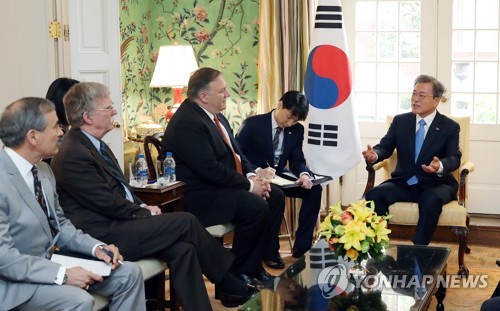  Moon emphasizes need to continue U.S.-N. Korea dialogue