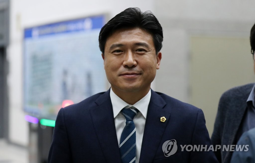 대전지방경찰청 나가는 김종천
