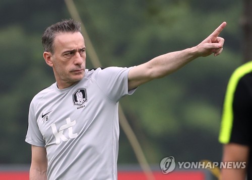 La selección nacional de fútbol de Corea del Sur en un entrenamiento