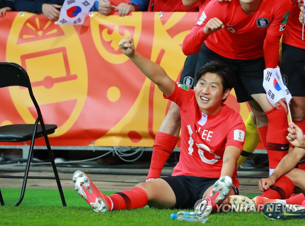 Lee Kang-in of South Korea celebrates his team's victory over Senegal in the quarterfinals at the FIFA U-20 World Cup at Bielsko-Biala Stadium in Bielsko-Biala, Poland, on June 8, 2019. (Yonhap)