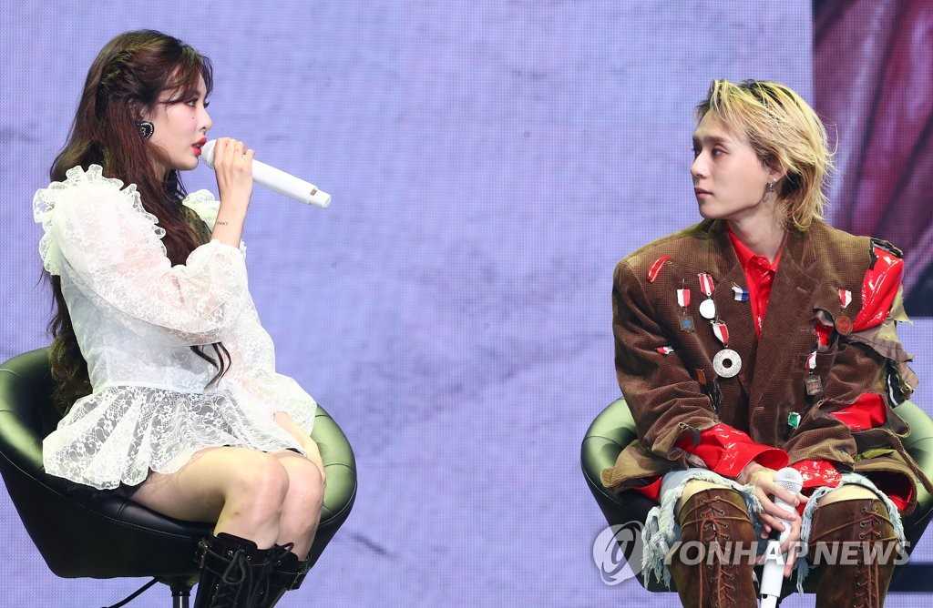 Los Cantantes Surcoreanos Hyuna Y Dawn Agencia De Noticias Yonhap