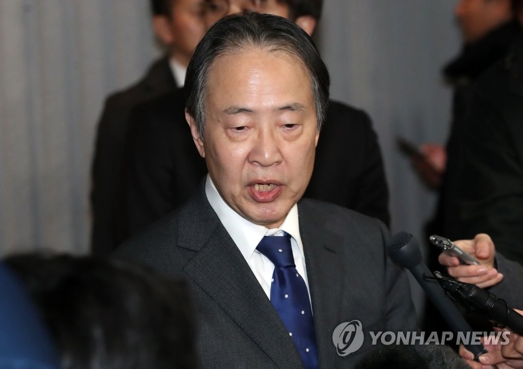 New Japanese ambassador to South Korea Koji Tomita speaks to the press upon arriving at Gimpo International Airport, west of Seoul on Dec. 3, 2019. (Yonhap)