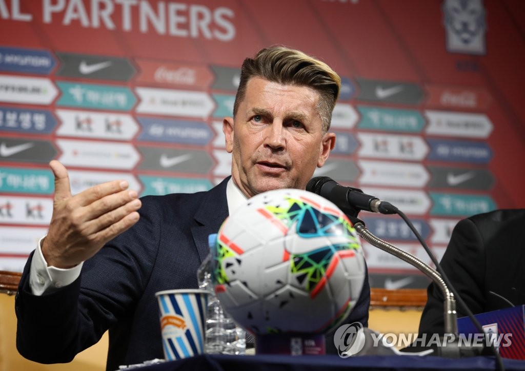 Colin Bell, head coach of the South Korea women's national football team, speaks at a press conference at the Korea Football Association House in Seoul on June 1, 2020. (Yonhap)