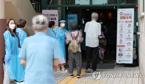 교회감염, 어린이집-콜센터-군부대까지 전파…경찰관도 확진