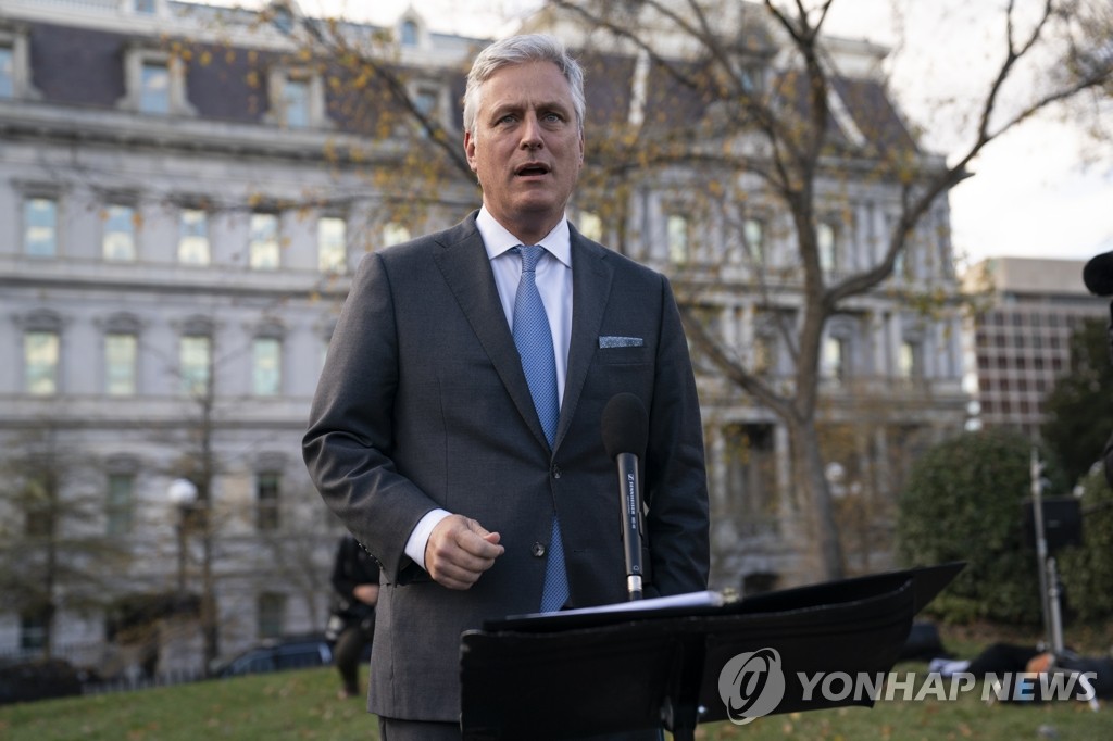 U.S. National Security Advisor Robert O'Brien speaks on a troop reduction plan at the White House in Washington on Nov. 17, 2020 in this photo released by the Associated Press. (Yonhap)