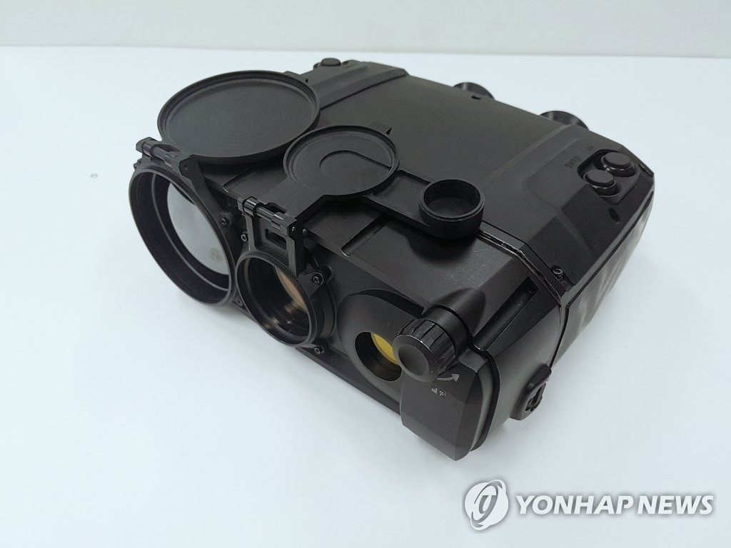 This photo, provided by the arms procurement agency on Jan. 26, 2021, shows an observation device used along with the K-14 sniper rifle. (PHOTO NOT FOR SALE) (Yonhap)