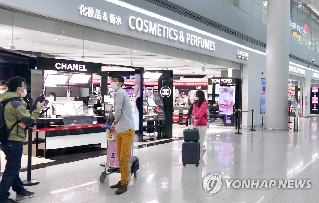 韓国・仁川空港の到着時免税店　４日に営業再開
