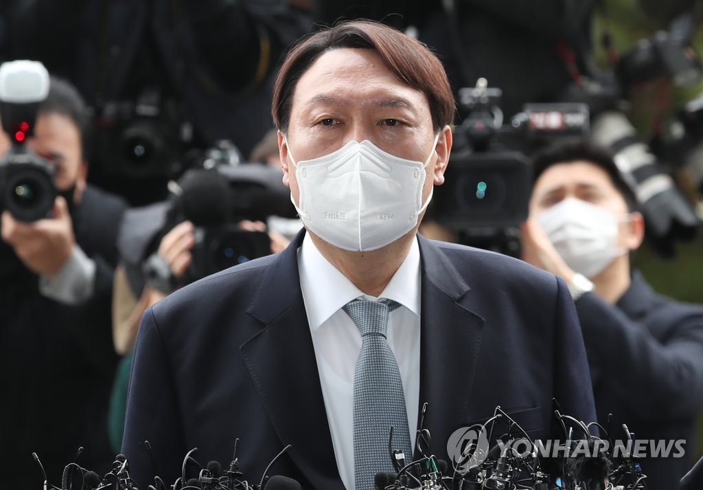 文政権と対立の検事総長が辞任　政界進出は明言せず＝韓国