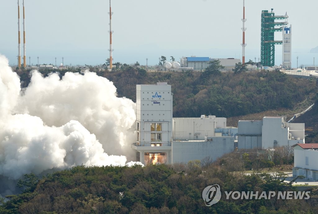 S. Korea to rev up space development after lifting of U.S. missile restrictions: minister
