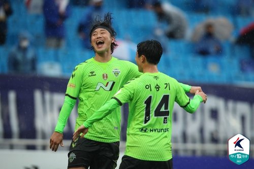 Jeonbuk Remain Undefeated In K League After Winning Rival Match Yonhap News Agency