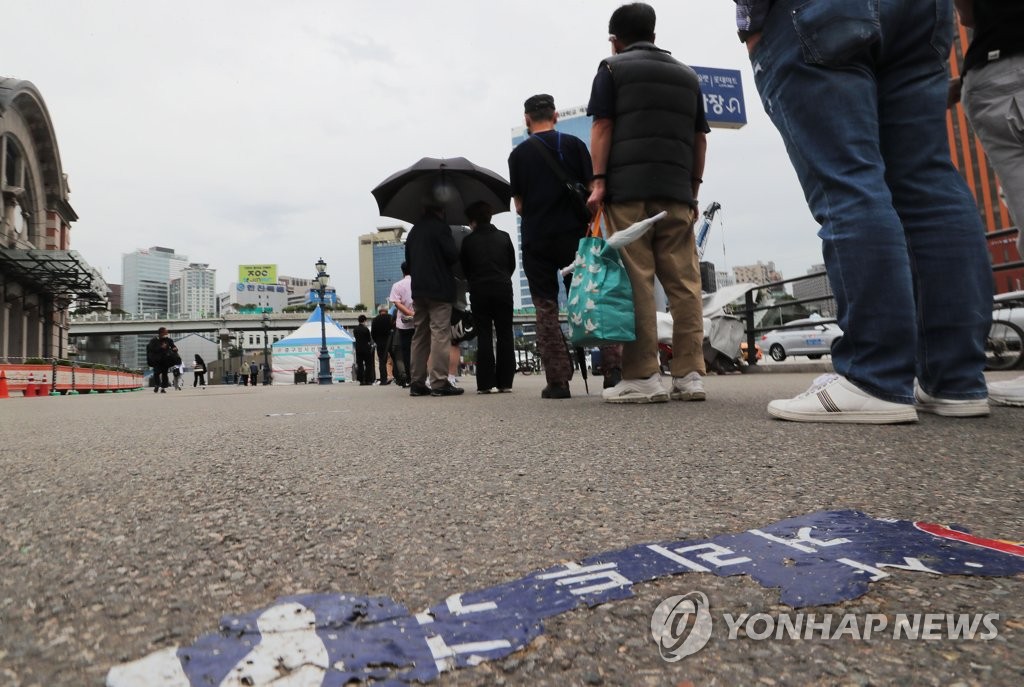 韓国の新規コロナ感染者　２日ぶり６００人下回る＝週末で検査数減