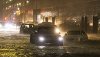 허리케인 '아이다' 여파로 물바다 된 미 뉴욕시 도로