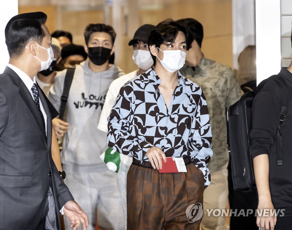 BTS at Incheon Airport on their way to Los Angeles! BTS Airport Fashion 2021  #Bts #2021